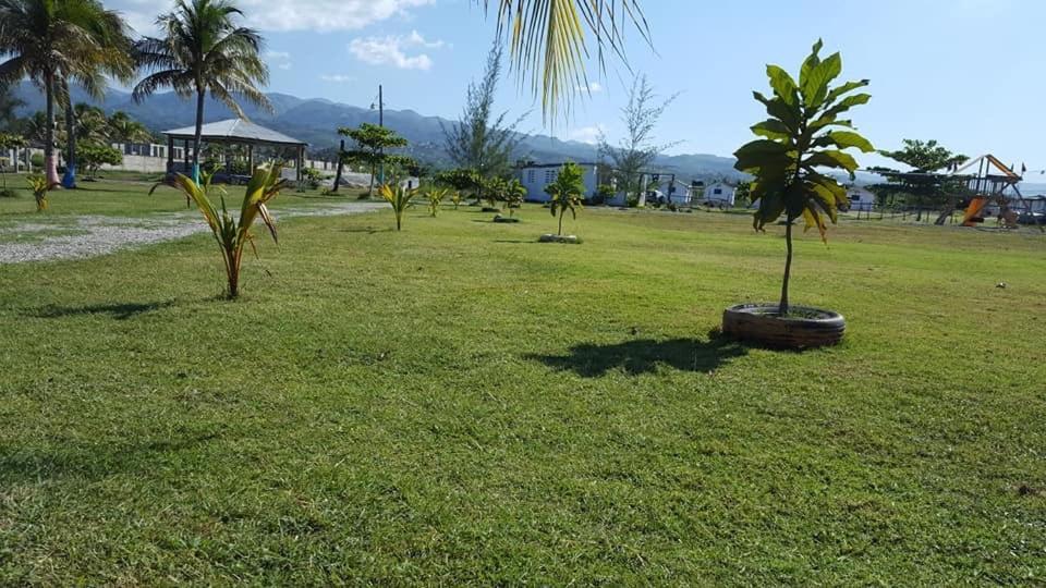 Evasion Beach Hotel Gressier Exterior photo